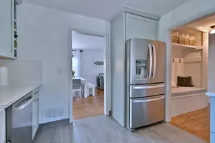 593 S Edgewood Ave, Elmhurst, IL 60126 - Photo 17