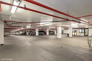 211 E Ohio St, Chicago, IL 60611 - Photo 15