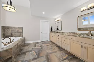 7827 Emma Ct, Orland Park, IL 60462 - Photo 39