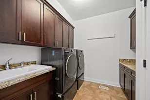 7827 Emma Ct, Orland Park, IL 60462 - Photo 33