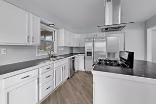 2412 W 3rd St, Coal Valley, IL 61240 - Photo 11