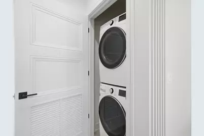 4250 W Belmont Avenue #3, Chicago, IL 60641 - Photo 21