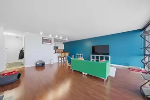 4343 N Clarendon Ave, Chicago, IL 60613 - Photo 5