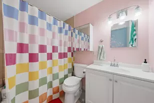 4343 N Clarendon Ave, Chicago, IL 60613 - Photo 13