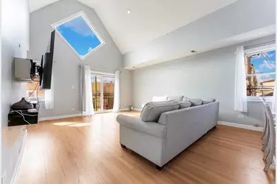 1024 W 18th Place, Chicago, IL 60608 - Photo 17