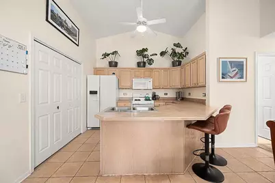 678 S Elizabeth Street, Maple Park, IL 60151 - Photo 5