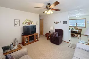 906 7th St, Colona, IL 61241 - Photo 5
