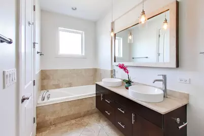 1518 W Cortez Street #3W, Chicago, IL 60642 - Photo 41