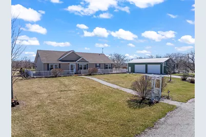 3015 N 1600 East Road, Clifton, IL 60927 - Photo 1