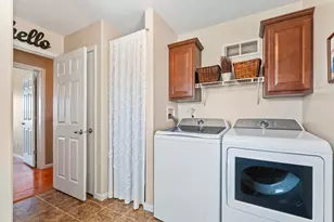 3015 N 1600 East Rd, Clifton, IL 60927 - Photo 25