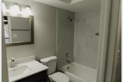 6034 N Wolcott Avenue #1W, Chicago, IL 60660 - Photo 9