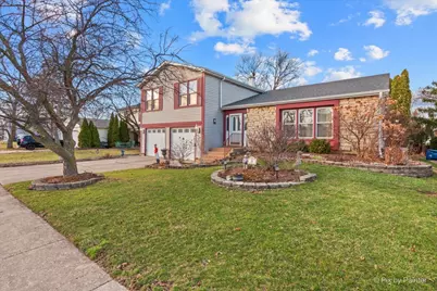 18 Hesterman Drive, Glendale Heights, IL 60139 - Photo 1