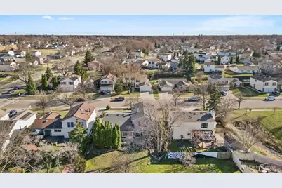 18 Hesterman Drive, Glendale Heights, IL 60139 - Photo 35