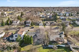 18 Hesterman Dr, Glendale Heights, IL 60139 - Photo 35