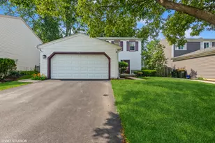1116 Evergreen Dr, Carol Stream, IL 60188 - Photo 1