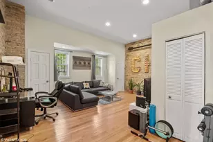 2048 W Evergreen Ave, Chicago, IL 60622 - Photo 5