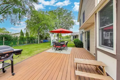 3790 Whispering Trails Drive, Hoffman Estates, IL 60192 - Photo 27