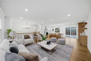 2S245 Mayfield Ln, Glen Ellyn, IL 60137 - Photo 5