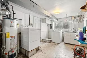 1340 Huber Ln, Glenview, IL 60026 - Photo 29