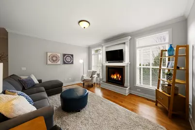 2061 Windham Circle, Wheaton, IL 60187 - Photo 7