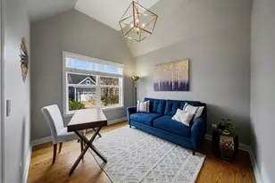 2061 Windham Cir, Wheaton, IL 60187 - Photo 11