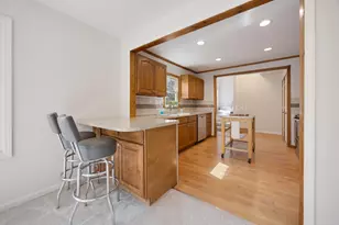 2114 Eshcol Ave, Zion, IL 60099 - Photo 9