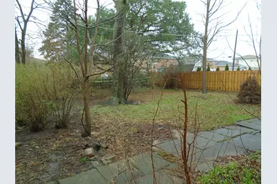 8524 N Ottawa Avenue, Niles, IL 60714 - Photo 11