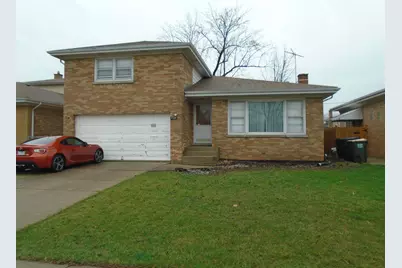 8524 N Ottawa Avenue, Niles, IL 60714 - Photo 1