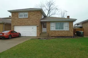 8524 N Ottawa Ave, Niles, IL 60714 - Photo 1