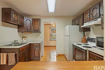 911 Elmdale Road, Glenview, IL 60025 - Photo 13