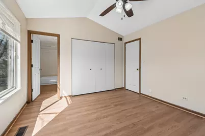 1317 Spalding Drive, Mundelein, IL 60060 - Photo 13