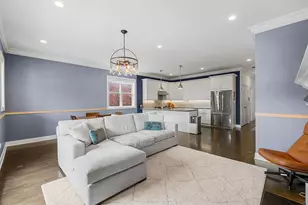 3046 N Clybourn Ave, Chicago, IL 60618 - Photo 3