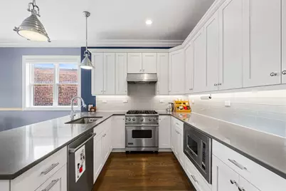 3046 N Clybourn Avenue #2, Chicago, IL 60618 - Photo 13