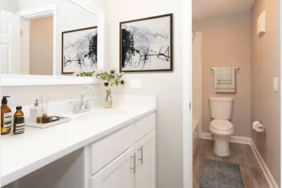 4400 W Lake Avenue #202B, Glenview, IL 60026 - Photo 7