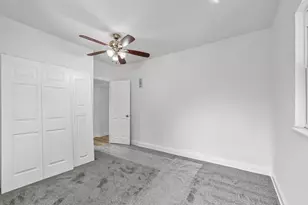 309 Griswold St, Elgin, IL 60123 - Photo 11