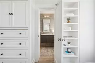 3530 N Lake Shore Dr, Chicago, IL 60657 - Photo 21