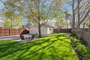 1433 Glencoe Ave, Highland Park, IL 60035 - Photo 25