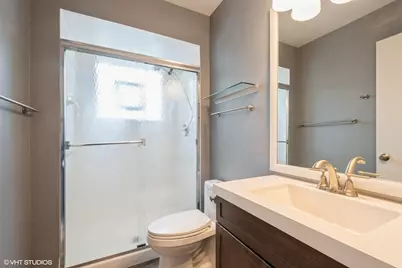 7411 N Claremont Avenue #1E, Chicago, IL 60645 - Photo 13