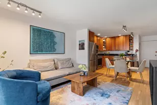 2140 N Lincoln Ave, Chicago, IL 60614 - Photo 7