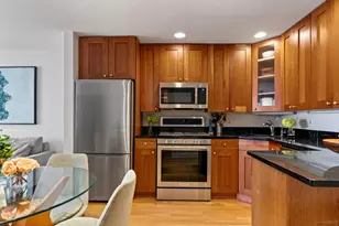 2140 N Lincoln Ave, Chicago, IL 60614 - Photo 3