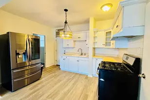 2245 S 49th Ave, Cicero, IL 60804 - Photo 3