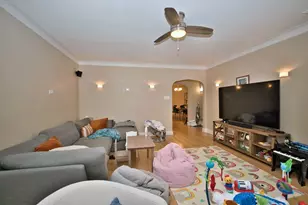 6609 N Artesian Ave, Chicago, IL 60645 - Photo 5