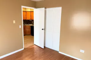 9802 Bianco Terrace, Des Plaines, IL 60016 - Photo 5