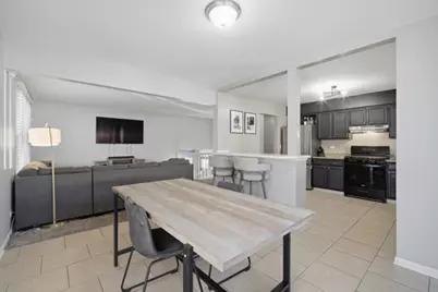 766 Michigan Avenue, South Elgin, IL 60177 - Photo 11
