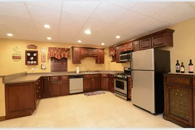 909 Hampton Drive, Carol Stream, IL 60188 - Photo 41