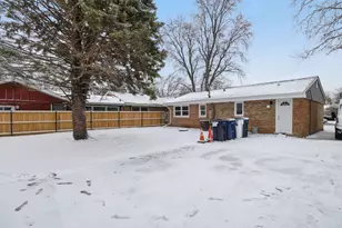 9804 S Maplewood Ave, Evergreen Park, IL 60805 - Photo 21