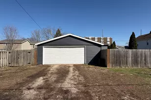 913 Canal St, Ottawa, IL 61350 - Photo 29