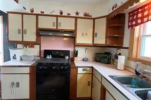 913 Canal St, Ottawa, IL 61350 - Photo 11