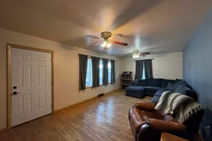 913 Canal St, Ottawa, IL 61350 - Photo 3