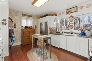 10 S Grant St, North Aurora, IL 60542 - Photo 3